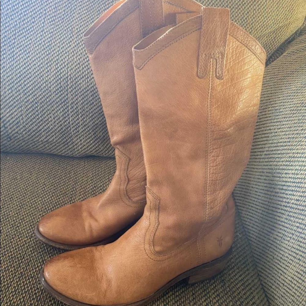 Leather Frye boots size 6